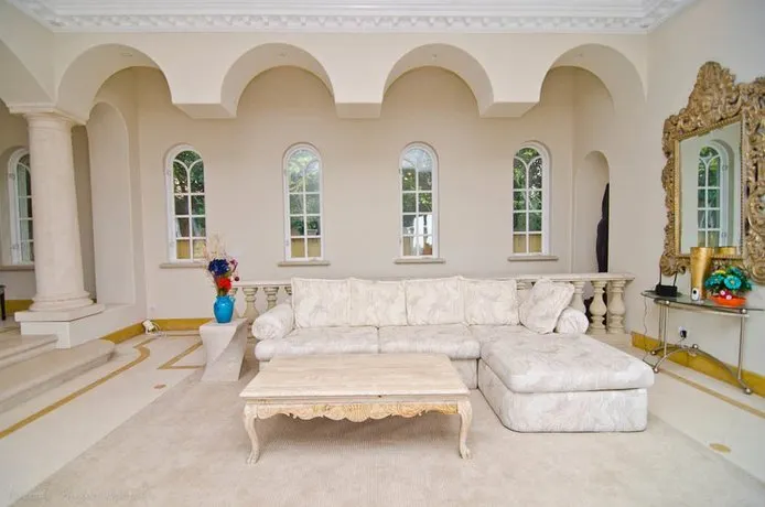 Bel Air Spectacular Mansion - Image 1