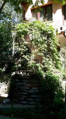 Primavera 1 Hotel - Image 1