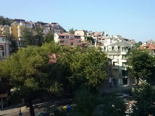 Apartment Marasha - Image 1
