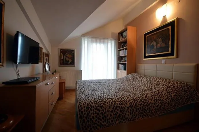 T&A Apartments - Image 1