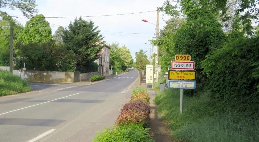 Location Bouzon à Issoire - Image 1
