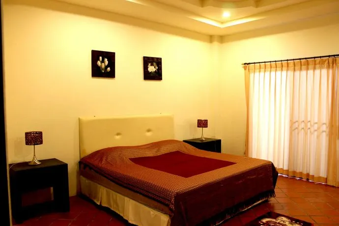 Bangwan Apartment - Image 1