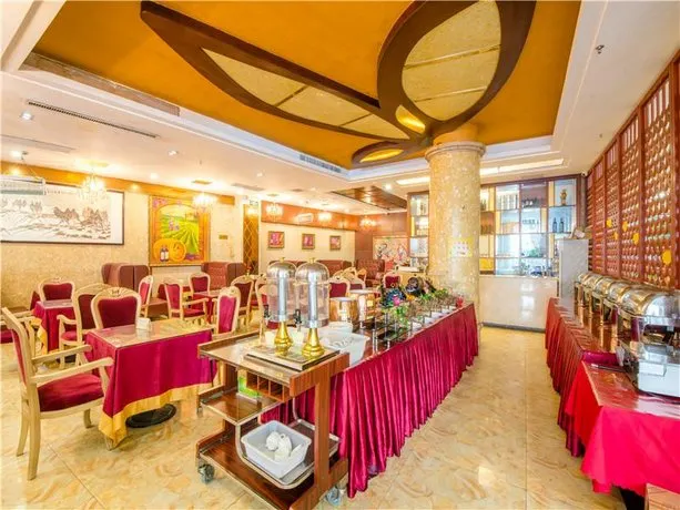 Wanhua Hotel - Image 1