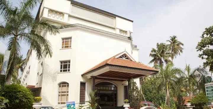 Holiday Hotel Kochi - Image 1