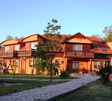 Bagolyvar Hajduszoboszlo - Image 1