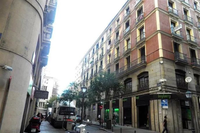 MuchoMadrid Apartments - Image 1
