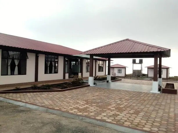ABODE OF CLOUDS RESORT - Image 1