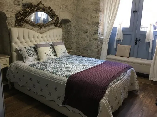 Alacati Yalicapkini Otel - Image 1