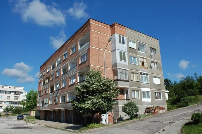 Tryavna Apartment - Image 1