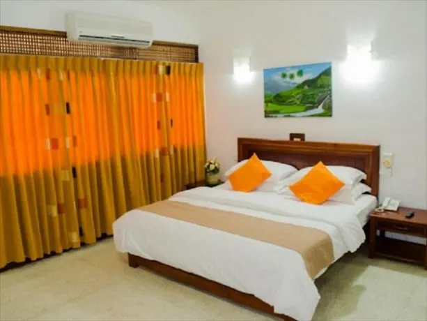 Pelican Inn Colombo - Image 1