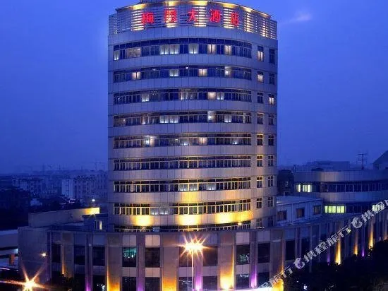 Meiyuan Hotel - Image 1
