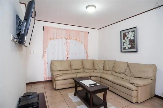 PRIVATE ROOM IN SANTA ANA DOWNTOWN - Image 1