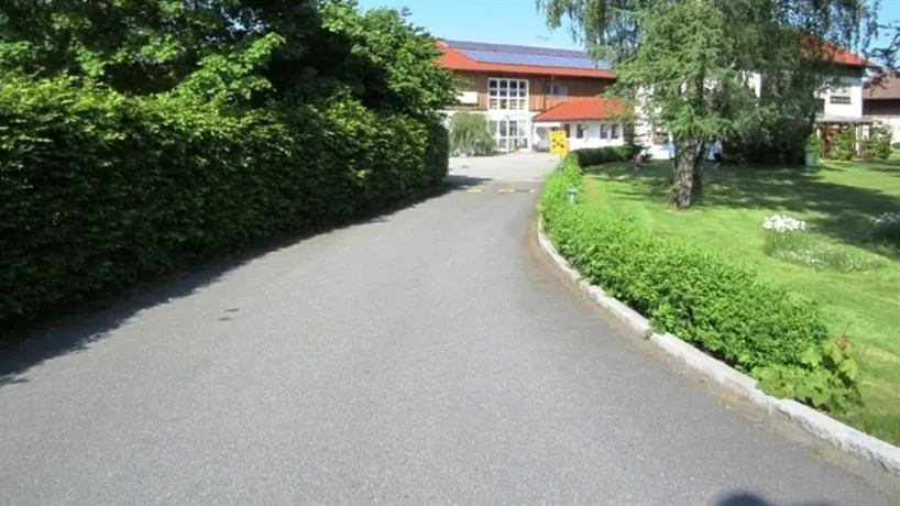 Landhotel Mittermüller - Image 1