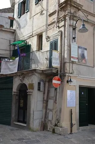 Le Quattro Fontane Bed & Breakfast - Image 1