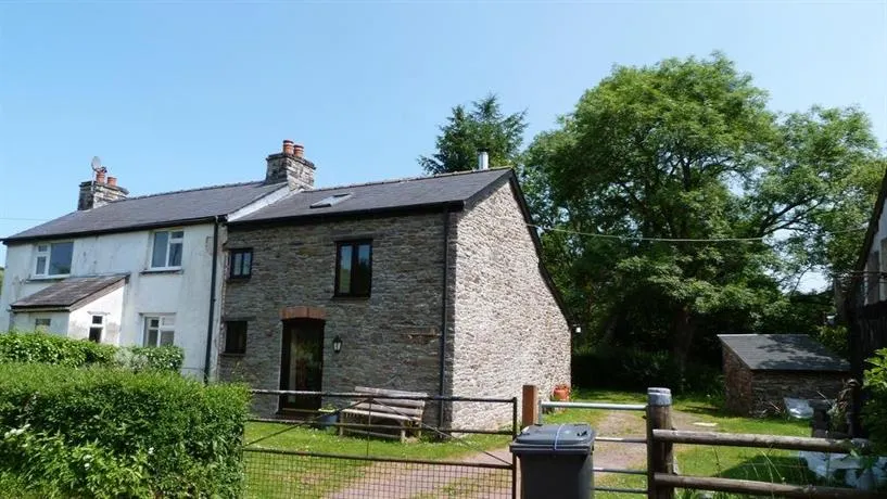 Abereithrin Cottage - Image 1