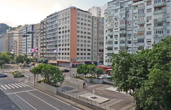Copacabana Beach Apartments 48 - Image 1