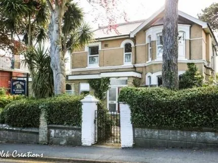 Mount House - Image 1