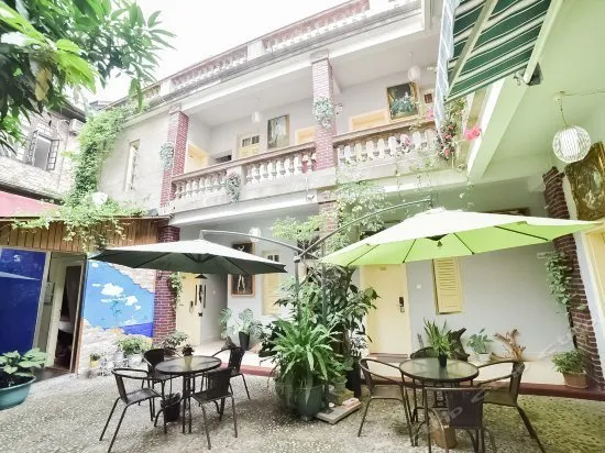 Xiamen Gulangyu Yisu Homestay - Image 1