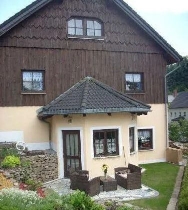 Ferienwohnung am Schloss Lauenstein im Erzgebirge - Image 1