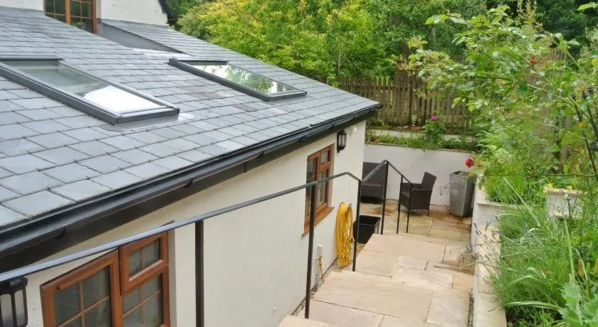 Higher Brockwell Annexe - Image 1