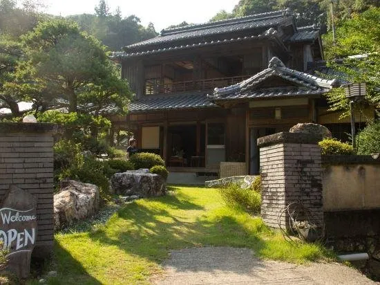 Guest House Sante - Image 1