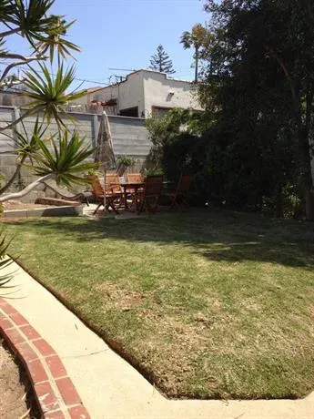 Hermosa Beach Studio - Image 1