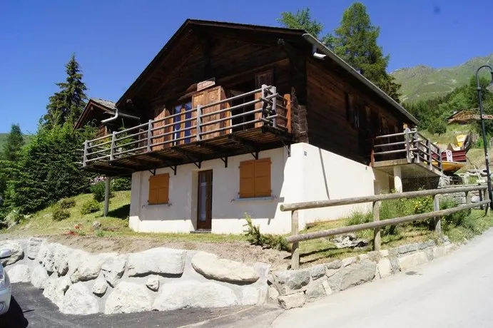 3 Bedrooms Chalet Le Darbay - Image 1