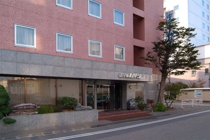 Hotel Musashi - Image 1