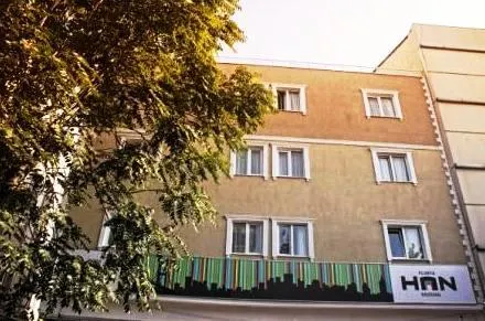 Educa Hostel Airport - Image 1