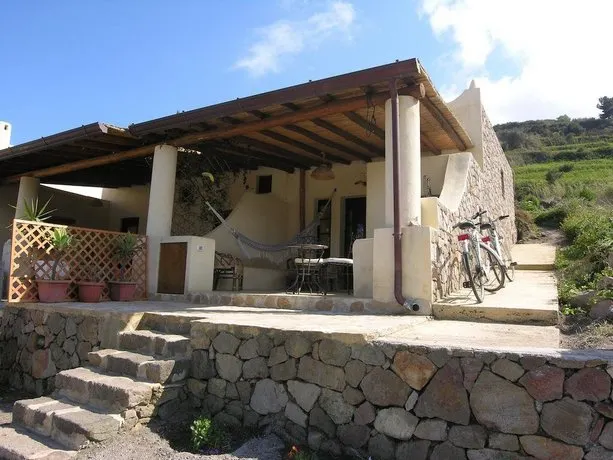 Vulcano Consult Cottage - Image 1