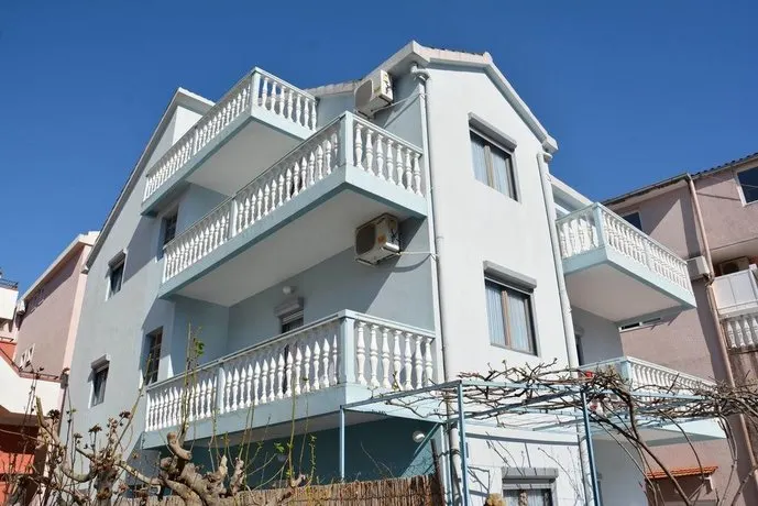 Guest house Avuko - Image 1