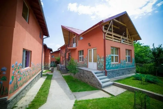 Pensiunea G Club Floarea - Image 1