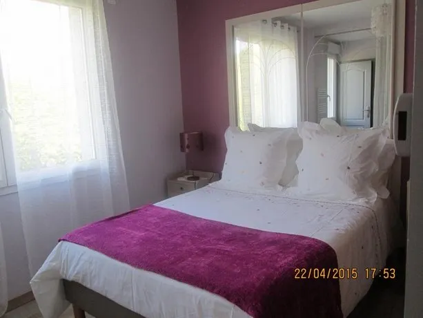 Chambre d'Hôtes du Bois Joli - Image 1