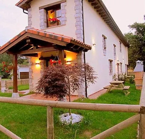 Apartamentos Covadonga - Image 1