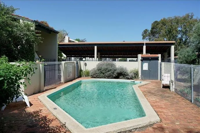 South Perth Short Stays - Image 1