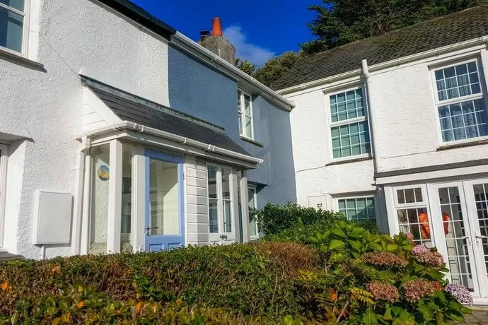 Chapel Cottage St Mawes - Image 1