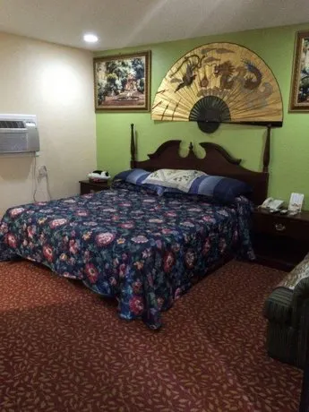 Lee Motel - Image 1