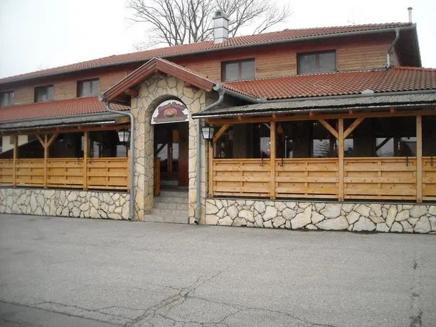 Mecsek Fogadó - Image 1