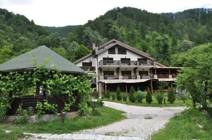Pensiunea Valahia - Image 1
