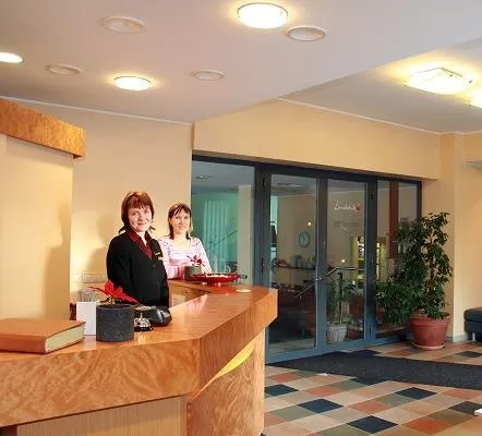 Kuressaare Linnahotell - Image 1
