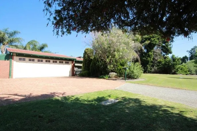 Parkview Leeming - Image 1