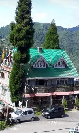 Tharbaling HomeStay - Image 1