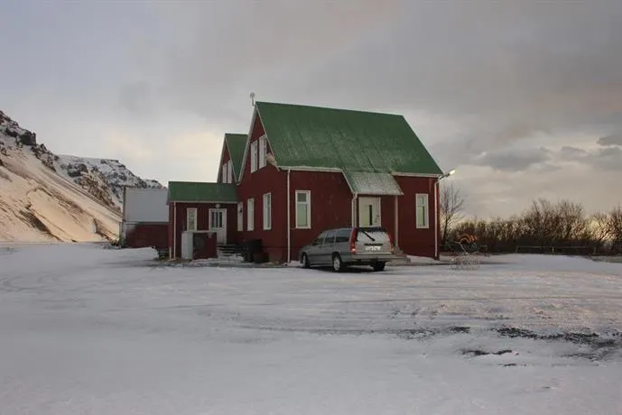Holt guesthouse - Image 1