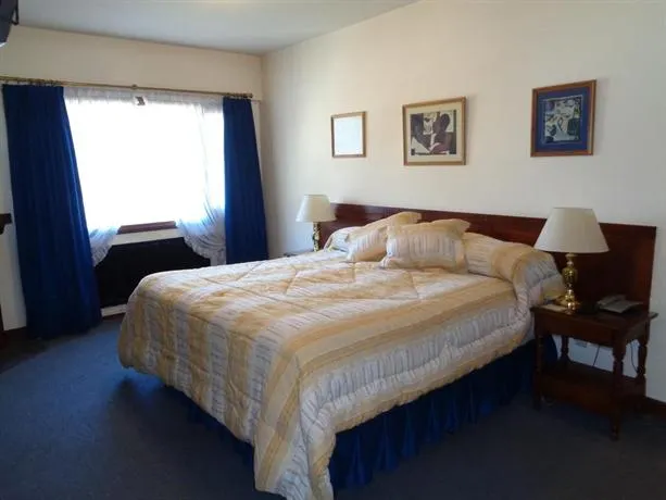 Hotel Caupolican - Image 1