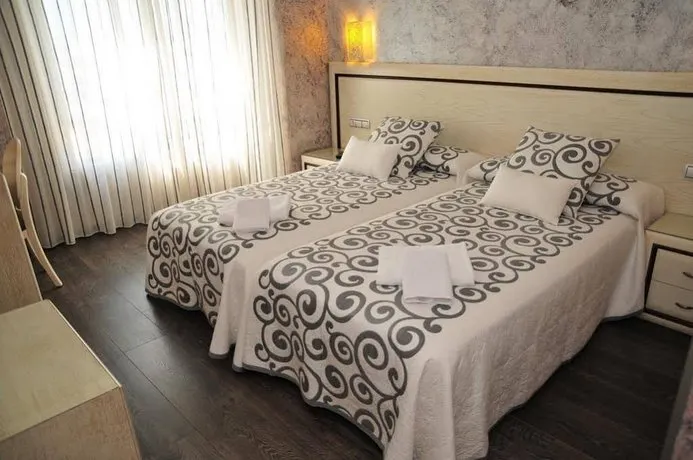 Hostal Rabel - Image 1