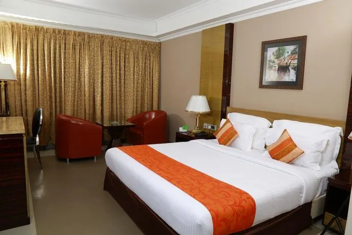 Hotel Bonanza Alleppey - Image 1