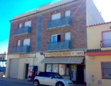 Aparthotel Raquel's - Image 1
