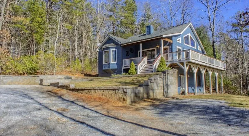 Mountain Views 3bd Charming Log Cabin - Image 1