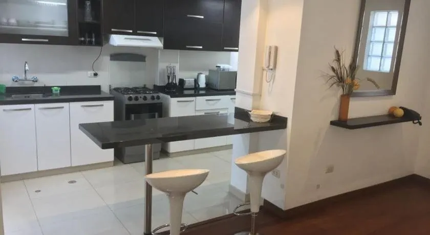 Departamento Acogedor en los Portales de Cayma - Image 1