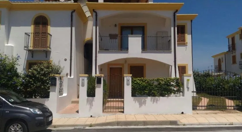 Porto Frailis 1 - Image 1